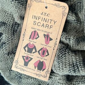 NWT JTC Animal print Infinity Scarf